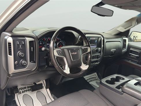 Used 2018 GMC Sierra 1500 SLE w/ Suspension Package, Off-Road AWD/4WD image 17