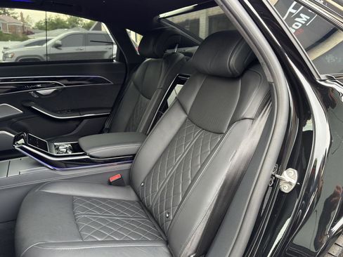 Used 2022 Audi S8 AWD/4WD image 38