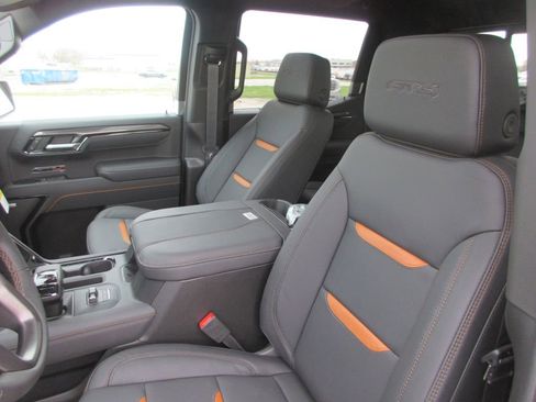 New 2026 GMC Sierra 1500 AT4 w/ AT4 Premium Package AWD/4WD image 15