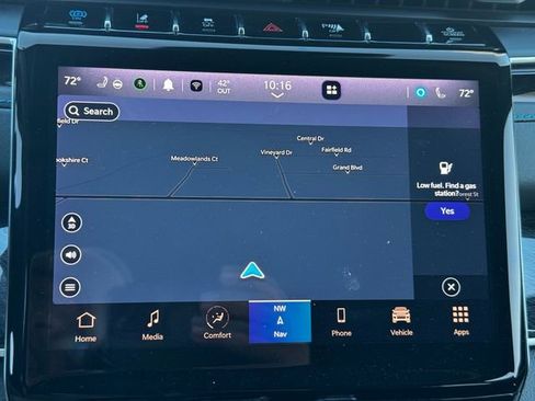 Certified 2023 Jeep Grand Cherokee Trailhawk w/ Advanced Protech Group II AWD/4WD image 29