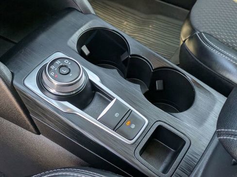 Used 2023 Ford Escape SE image 26