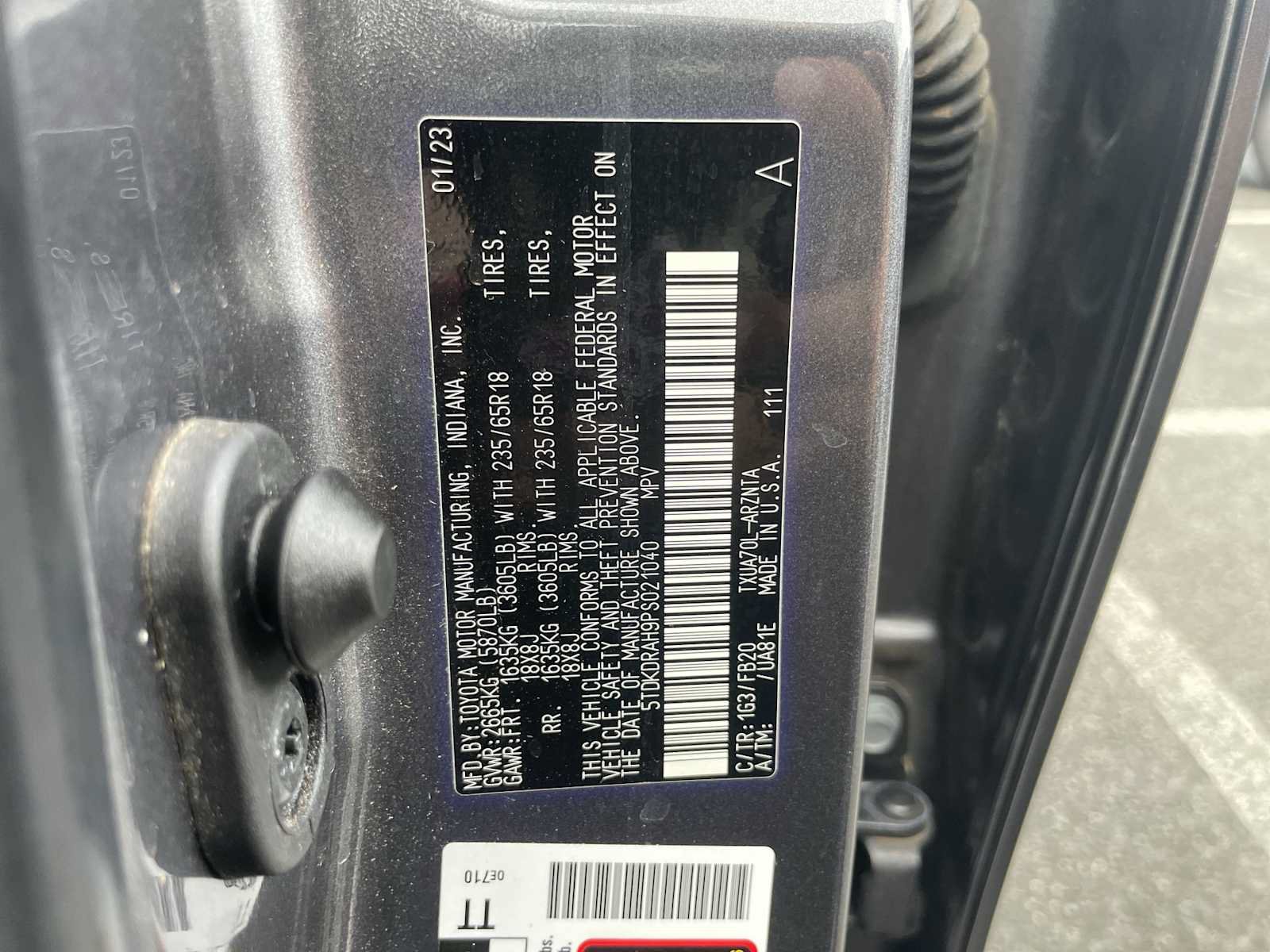 Used 2023 Toyota Highlander L FWD image 25