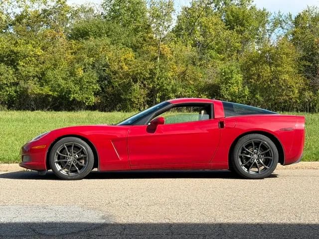 Used 2005 Chevrolet Corvette Coupe w/ Preferred Equipment Group RWD image 29