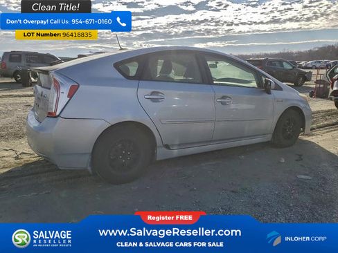 Used 2014 Toyota Prius Three image 4