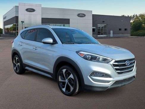 Used 2022 Hyundai Tucson Limited image 2