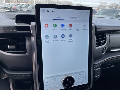 Used 2024 Ford Expedition Platinum image 33