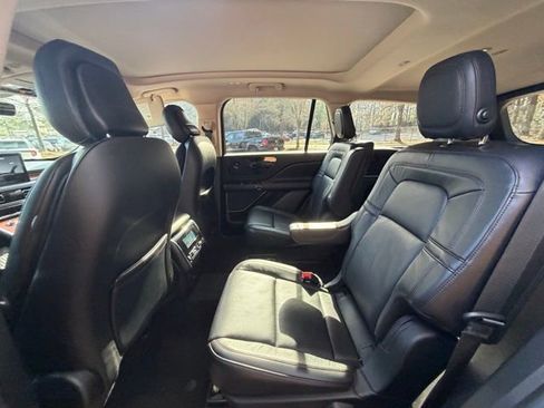 Used 2020 Lincoln Aviator Reserve w/ Equipment Group 201A image 15