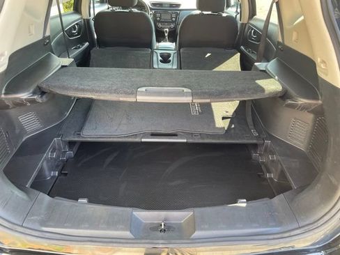 Used 2017 Nissan Rogue SV AWD/4WD image 53