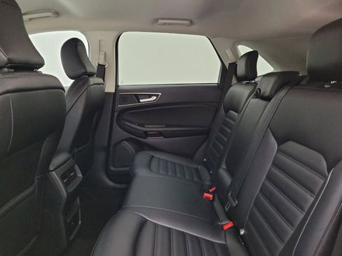 Used 2024 Ford Edge SEL image 18