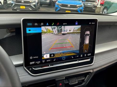 New 2025 Volkswagen Tiguan SE AWD/4WD image 22