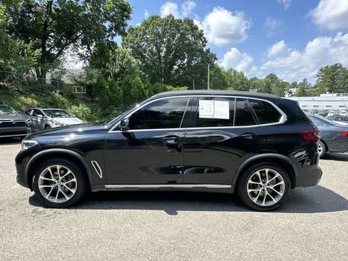 Used 2019 BMW X5 xDrive40i w/ Premium Package 2 AWD/4WD image 2