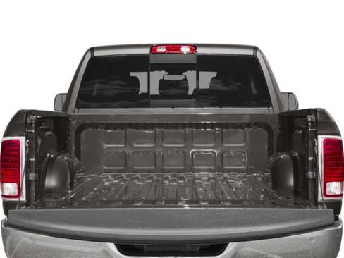Used 2018 RAM 3500 Laramie Longhorn image 12