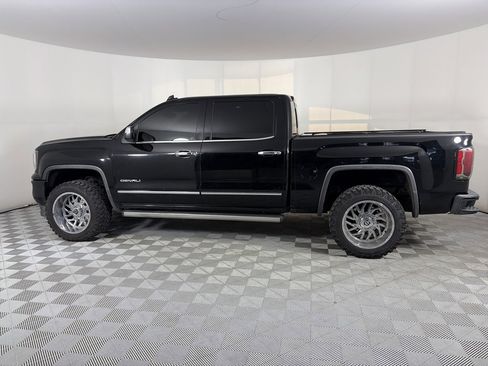 Used 2017 GMC Sierra 1500 Denali w/ Denali Ultimate Package image 4