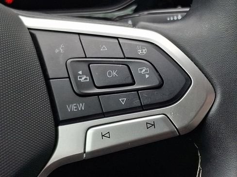 Certified 2024 Volkswagen Taos S FWD image 21