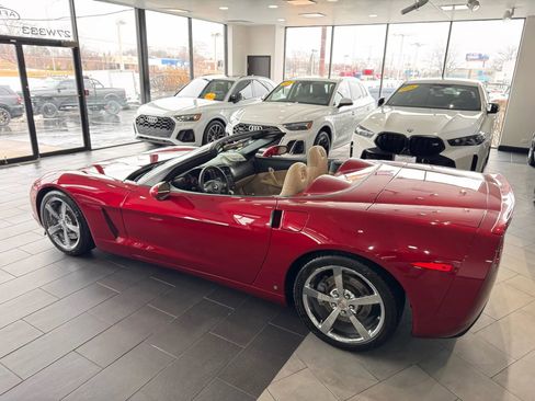 Used 2009 Chevrolet Corvette Convertible w/ Preferred Equipment Group image 2