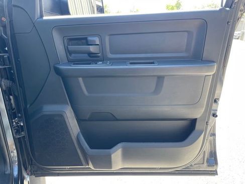 Used 2018 RAM 1500 Express AWD/4WD image 15