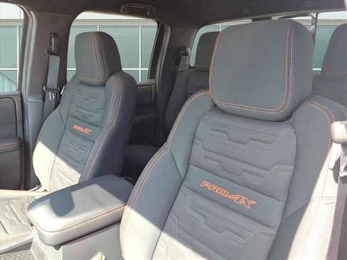 New 2026 Nissan Frontier PRO-4X w/ Pro-4x Convenience Package image 14