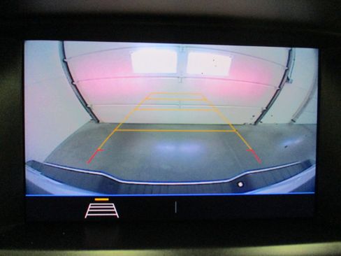 Used 2022 Chevrolet Colorado LT w/ Fleet Safety Package image 21