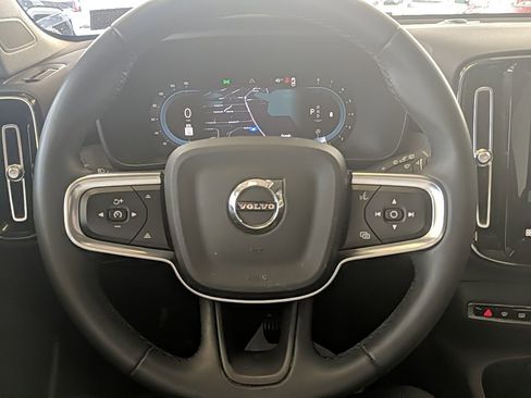 Used 2023 Volvo XC40 B5 Plus w/ Driver Assist Package AWD/4WD image 17