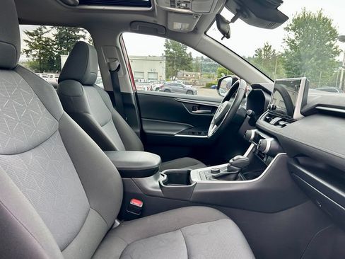 Certified 2025 Toyota RAV4 XLE w/ Convenience Package AWD/4WD image 16