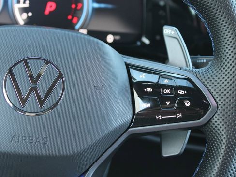 Certified 2023 Volkswagen Golf 20th Anniversary Edition image 13