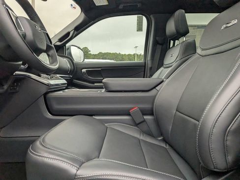 Used 2025 Ford Expedition Platinum w/ Stealth Performance Package AWD/4WD image 14