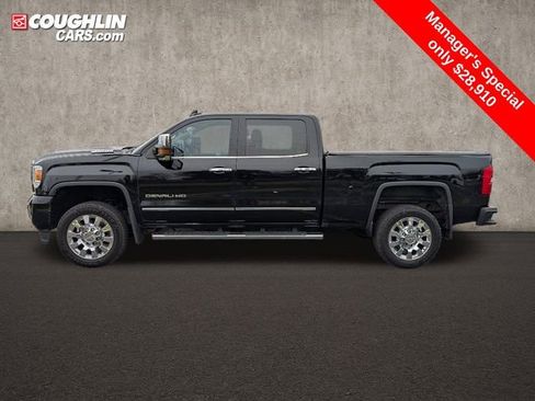 Used 2017 GMC Sierra 2500 Denali image 4
