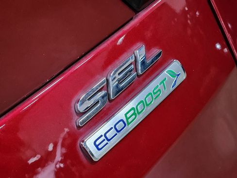 Used 2019 Ford Escape SEL image 26