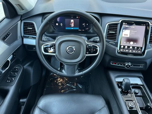 Certified 2025 Volvo XC90 B5 Core AWD/4WD image 17