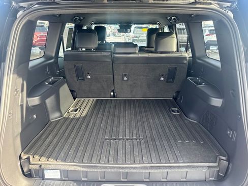 Used 2024 Toyota Land Cruiser image 20