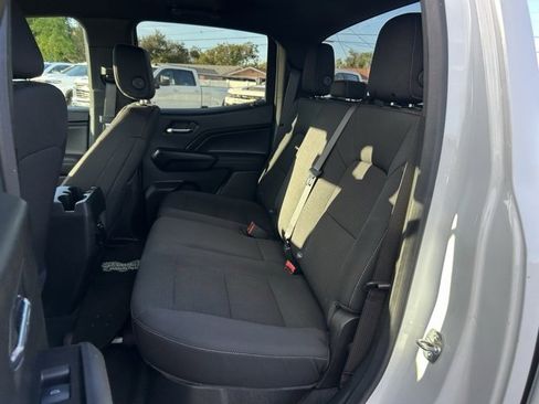 Used 2024 Chevrolet Colorado LT image 15