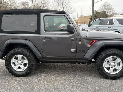 Used 2023 Jeep Wrangler Sport S image 4
