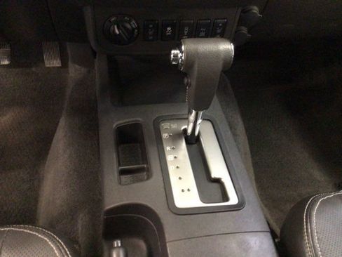 Used 2016 Nissan Frontier PRO-4X w/ Pro-4x Luxury Package AWD/4WD image 27