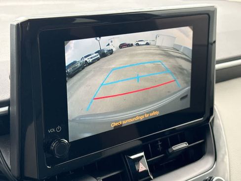 Used 2026 Toyota Corolla LE FWD image 18