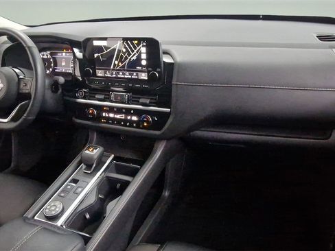 Used 2022 Nissan Pathfinder SL image 30