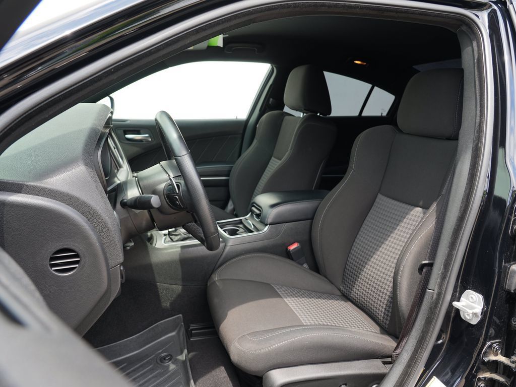 Used 2022 Dodge Charger GT RWD image 12