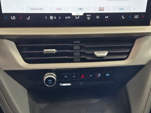 New 2026 Ford Explorer Active RWD image 15