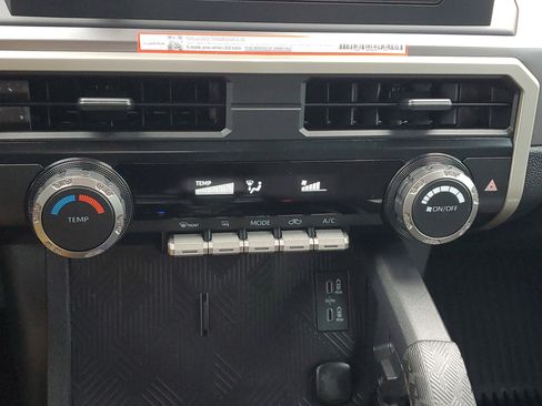 Certified 2024 Toyota Tacoma SR5 image 27