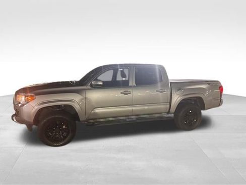 Used 2021 Toyota Tacoma SR image 24
