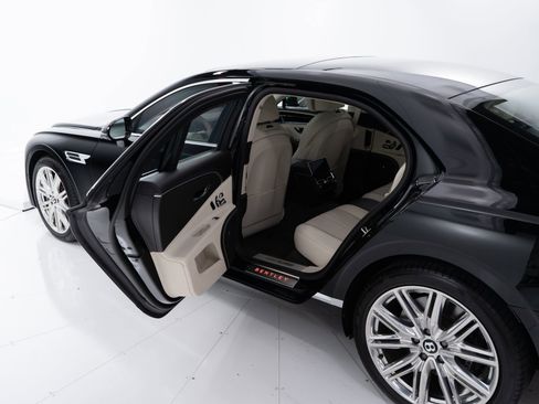 Used 2021 Bentley Flying Spur W12 AWD/4WD image 20