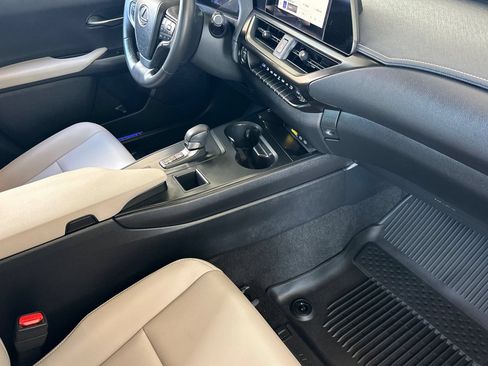 Certified 2025 Lexus UX 300h FWD w/ Accessory Package (Z1) image 13