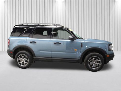 Used 2023 Ford Bronco Sport Badlands image 2