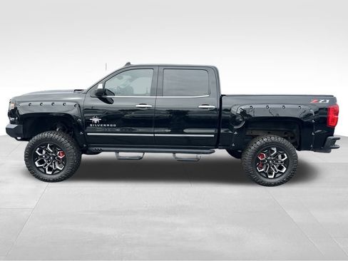 Used 2018 Chevrolet Silverado 1500 LTZ Z71 w/ LTZ Plus Package image 2