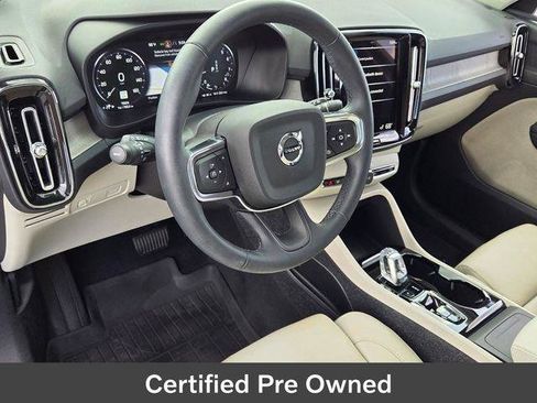 Used 2022 Volvo XC40 T5 Inscription AWD/4WD image 10