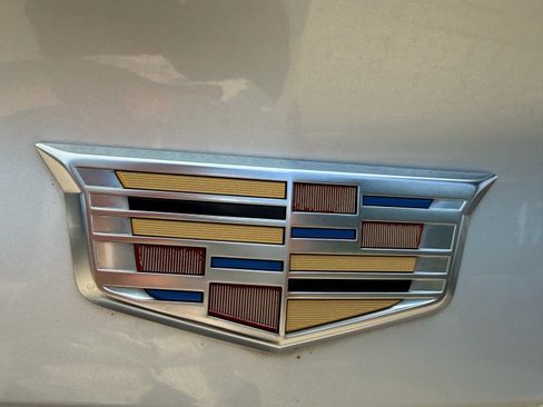 Used 2020 Cadillac XT4 Luxury FWD image 10