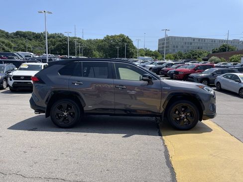 Used 2020 Toyota RAV4 XSE AWD/4WD image 7