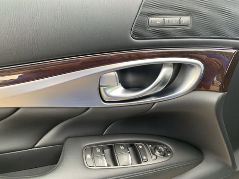 Used 2013 INFINITI M37 w/ Premium Pkg RWD image 15