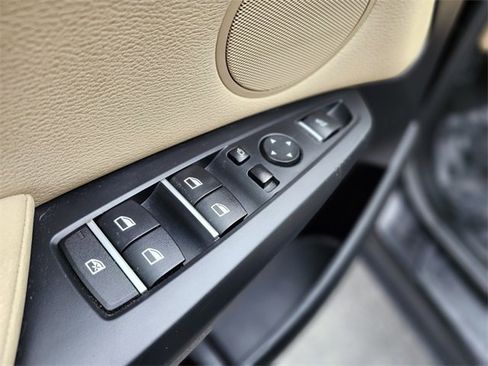 Used 2016 BMW X3 xDrive28i image 16