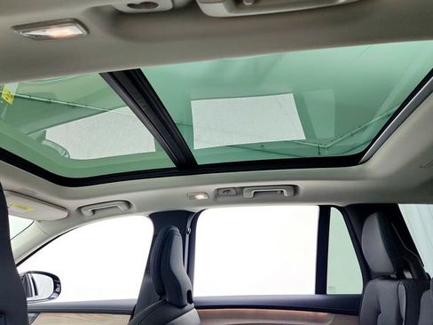 New 2026 Volvo XC90 B6 Plus w/ Protection Package Premier image 22