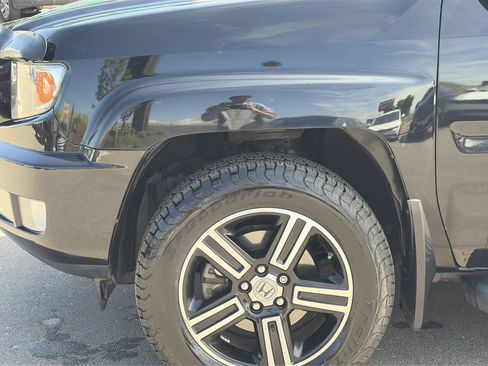 Used 2014 Honda Ridgeline Sport image 11